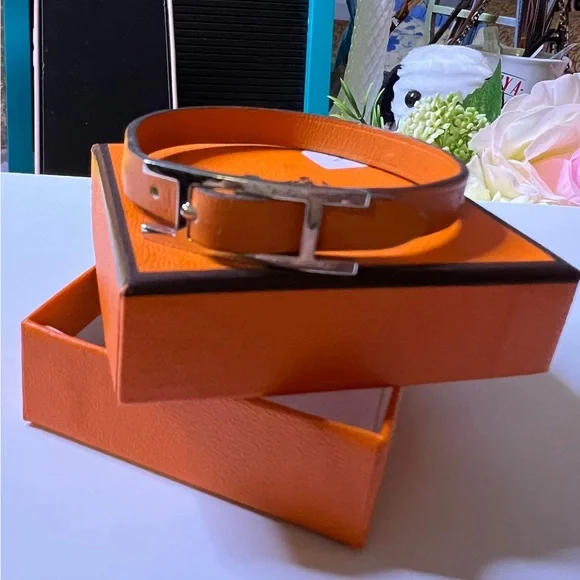 Hermes Chocker/belt and Wrist band - Picture 3 of 11